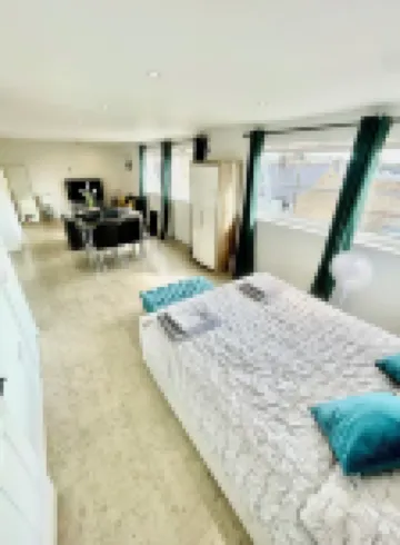 Lovely Spacious Studio in Central Cambridge