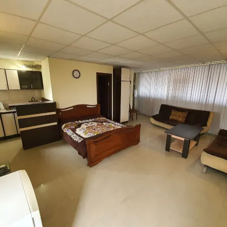 Tatev Apartments Отели рядом с достопримечательностью «Архитектурный комплекс «Каскад»»