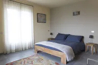 Casa Vacanze San Stefanetto Hotels in Neive