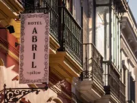 Bypillow Abril Hotels near Old Town