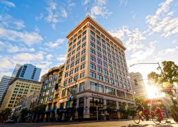 Gaslamp Plaza Suites