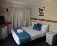 Majestic Motel