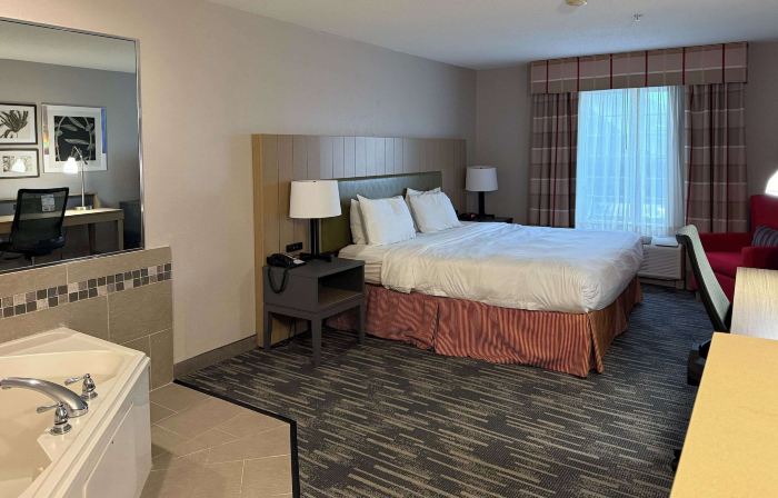 Country Inn & Suites by Radisson, Elgin, IL