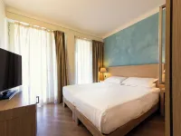 Lake Garda Resort Hotels in Moniga del Garda