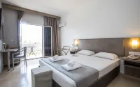Silver Bay Hotel Hotels in Кондокалион