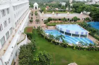 Radisson Blu Udaipur Palace Resort & Spa - Luxury