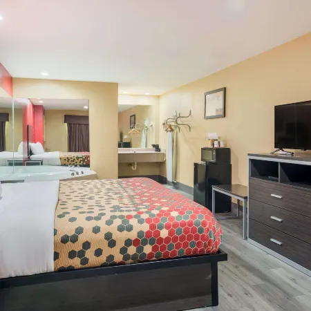 Econo Lodge Lake Charles University Area