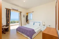 Kalisto Beach Villa Large Private Pool Walk to Beach Sea Views A C Wifi Car Not Required - 2137