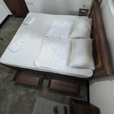 科斯特爾斯阿魯幹姆貝 阿魯加姆灣附近的飯店