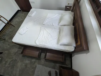 Costels Arugambay Hotels in 