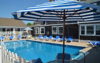 Beach Breeze Inn Hotel di Falmouth