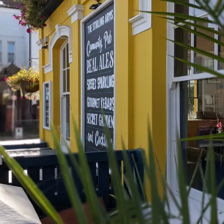 The Stirling Arms Pub & Rooms