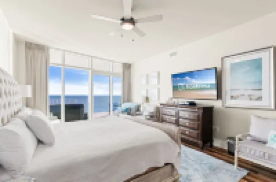 Turquoise Place 1908C