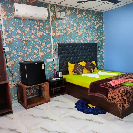 Honey Moon Beach Resort Отели рядом с достопримечательностью «Радханагар Бич»