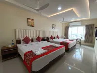 Sri Aswin Grand - Parkplatz