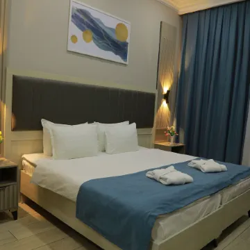 Human Hotel Отели рядом с достопримечательностью «Свято-Успенский Кафедральный Собор»