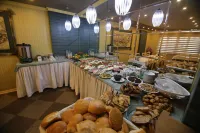 Aykut Palace Otel - breakfast