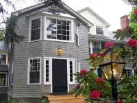 Harbourside Inn Hotels in Mt Desert
