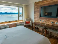 Arakur Ushuaia Resort & Spa Hotels near Malvinas Square
