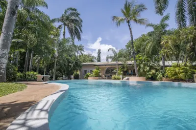 Allamanda Oleander Suite by YourHost Hoteles cerca de Hell’s Kitchen