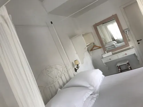 Aeolos Beach Hotel - parking