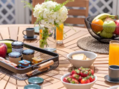 Giustiniani Apartments Hotels in Chios