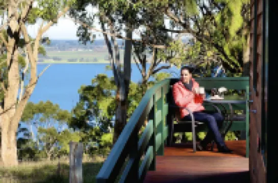 Lakes and Craters Holiday Park