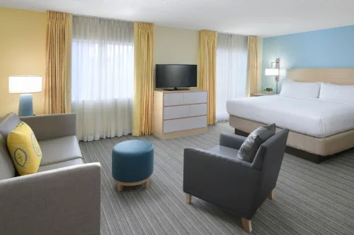 Sonesta ES Suites Cincinnati - Blue Ash Hotels in Blue Ash