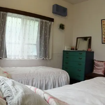 Okinawan. Sweet Home. T-8