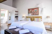 Needles Lodge Hotels in Marloth Park