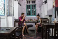 โฮสตาลฟอเรสตัล - โฮสเทล - พร้อมอาหารเช้า
