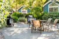 RiverPointe Napa Valley Resort Hotels near Napa Valley Wine Train