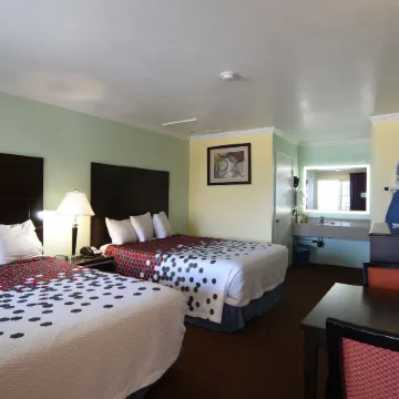 Central Coast Inn- Cayucos