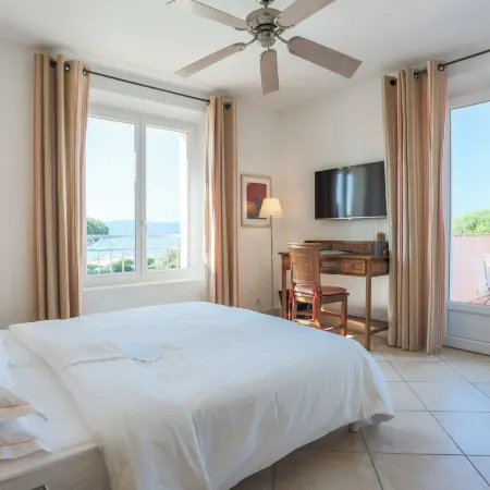 Hôtel Villa les Rosiers