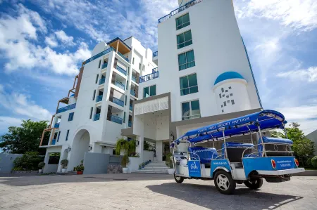 Costa Village Bangsaray Отели рядом с достопримечательностью «Columbia Pictures Aquaverse»