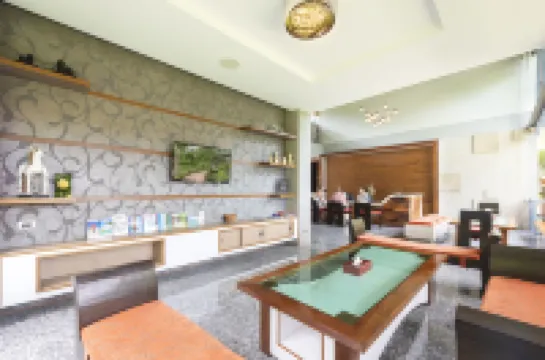 Khaolak Bayfront Resort