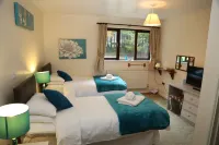 Colliford Lake Hotel & Holiday Site Hotels near Menheniot Methodist Chapel