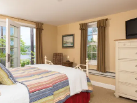 Sheepscot Harbour Village Resort Hotels in Edgecomb