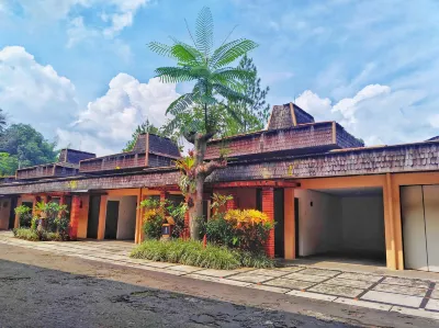 The Cipaku Garden Hotel Hotels in Cidadap