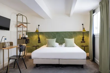 Hôtel des Mines Отели рядом с достопримечательностью «Сад Гран-Эксплуратёр»