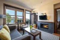 Suites-Sur-Lac Hotels in Les Laurentides Regional County Municipality