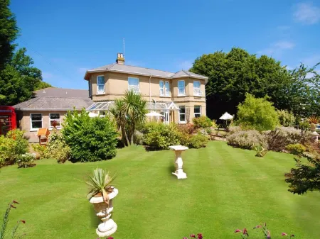 Somerton Lodge Отели рядом с достопримечательностью «Шанклин в Ventnor Coastal Walk»