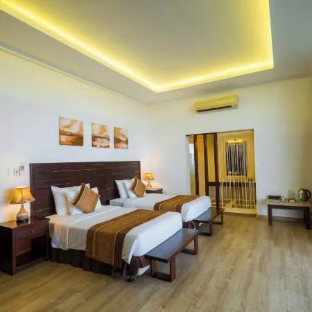 Villa Del Sol Beach Resort & Spa