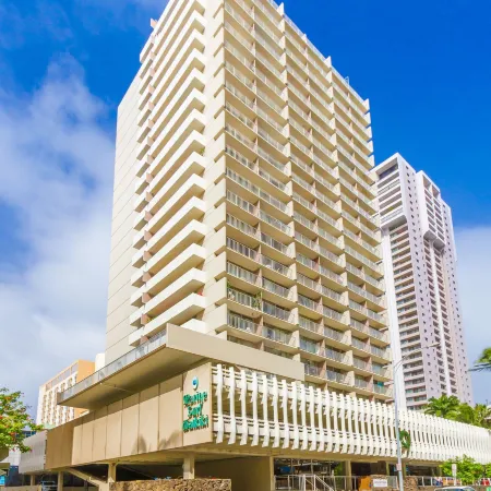 Tropical Studios at Marine Surf Waikiki Free Parking Swimming Pool Waikiki Beach 3Min