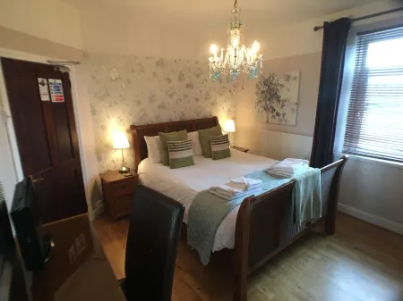 Ty Rosa Rooms Отели рядом с достопримечательностью «Cardiff Bay Barrage»