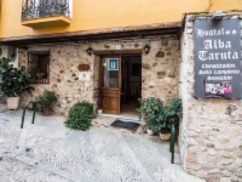 HOSTAL Alba Taruta Hoteles en Cáceres
