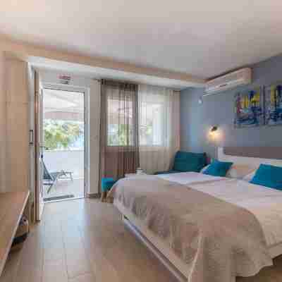 Apartments Zanic on the Beach Rooms