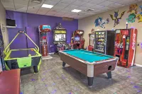 Club Wyndham Inn on Long Wharf - Pools