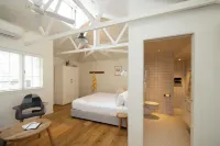 The Oyster Inn Hotels in Уаихеке