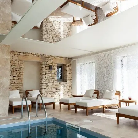 Mas des Herbes Blanches Hôtel & Spa – Relais & Châteaux